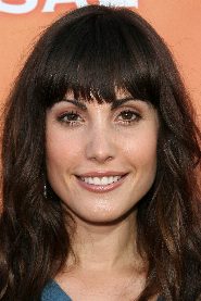 Carly Pope