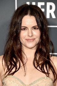 Emily Hampshire biography, age and filmography