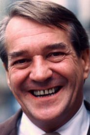 Axel Strøbye