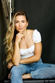 Louise Hradsky biography, age and filmography