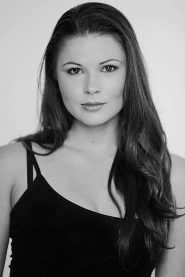 Sarah Munn biography, age and filmography
