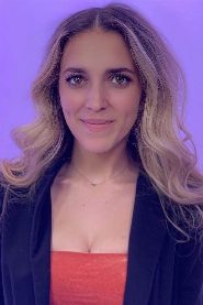 Roxy Striar biography, age and filmography