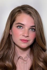 Raegan Revord biography, age and filmography