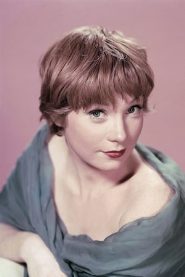 Shirley MacLaine biography, age and filmography