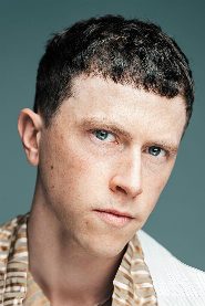 Finnegan Oldfield biography, age and filmography
