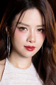 Dương Hoàng Yến biography, age and filmography