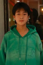 Xingkai Chi biography, age and filmography