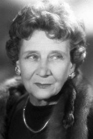Sylvie biography, age and filmography