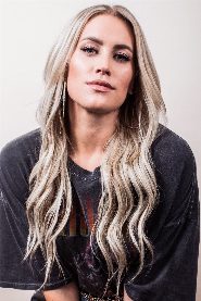 Dani Moz biography, age and filmography