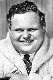 Károly Huszár biography, age and filmography