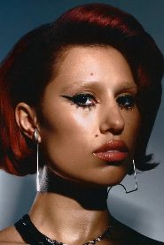 RAYE biography, age and filmography