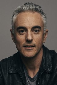 Oliver Vaquer biography, age and filmography