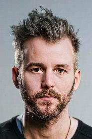 Miloslav König biography, age and filmography