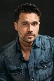 Brett Dalton biography, age and filmography