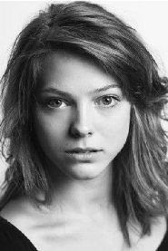 Amanda Wass biography, age and filmography