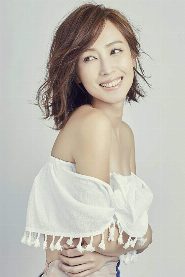 Esther Huang biography, age and filmography