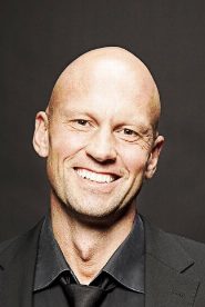 Teddy Tahu Rhodes biography, age and filmography