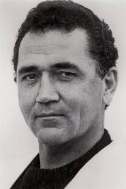 Macka Foley biography, age and filmography