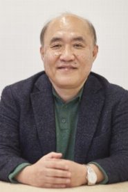 Cho Sung-woo biography, age and filmography