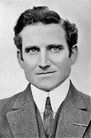 Murdock MacQuarrie biography, age and filmography