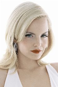 Mena Suvari
