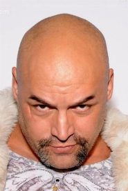 Esteban Cueto biography, age and filmography