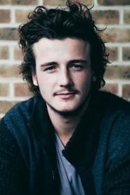 Micheál Richardson biography, age and filmography
