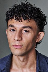 Elander Moore biography, age and filmography