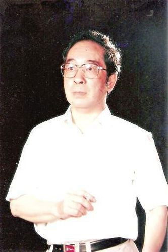 Zhou Minzhen portrait