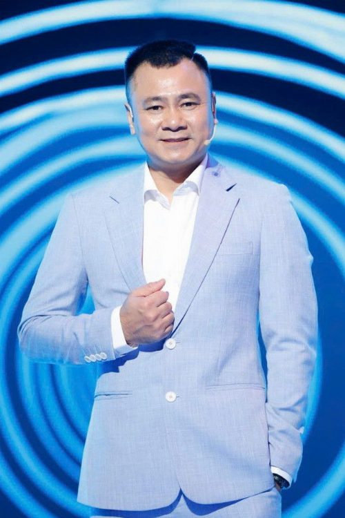 Tự Long portrait