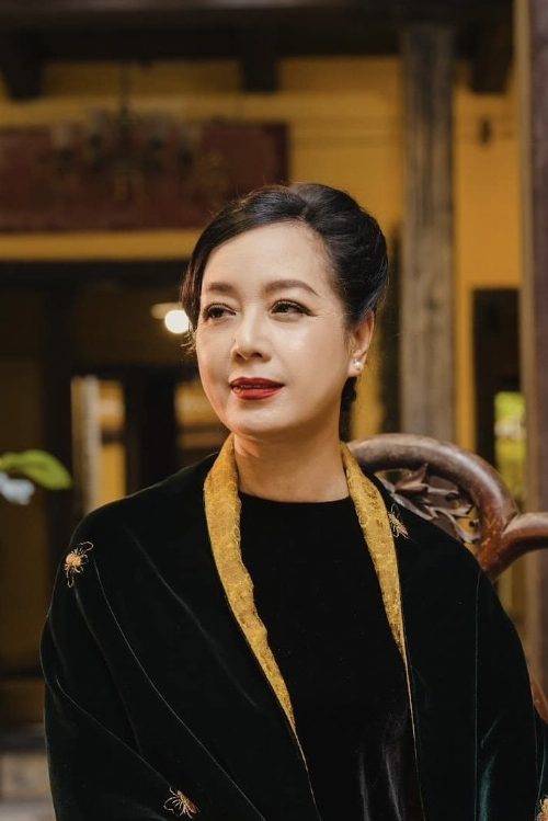 Chiều Xuân portrait