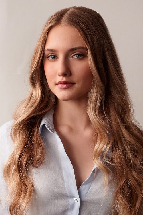 Nicole Volossetski portrait