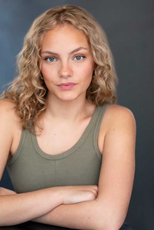 Lauren Viau portrait