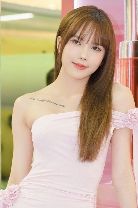 Thiều Bảo Trâm portrait