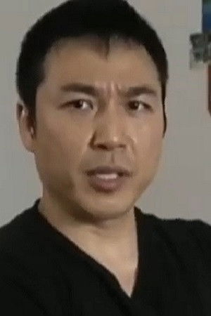 Lo Kwon portrait