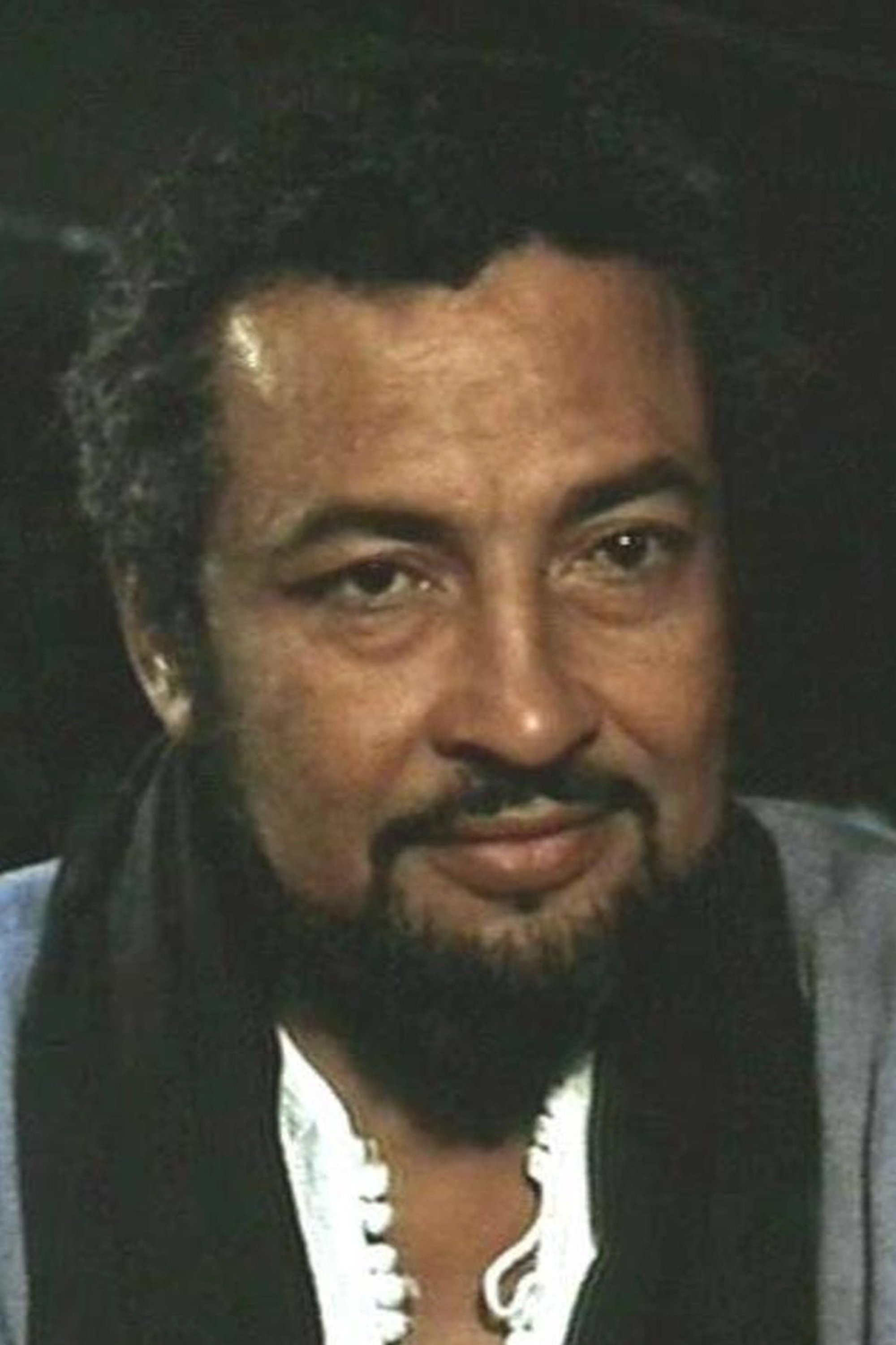 Hassan Essakali Biography