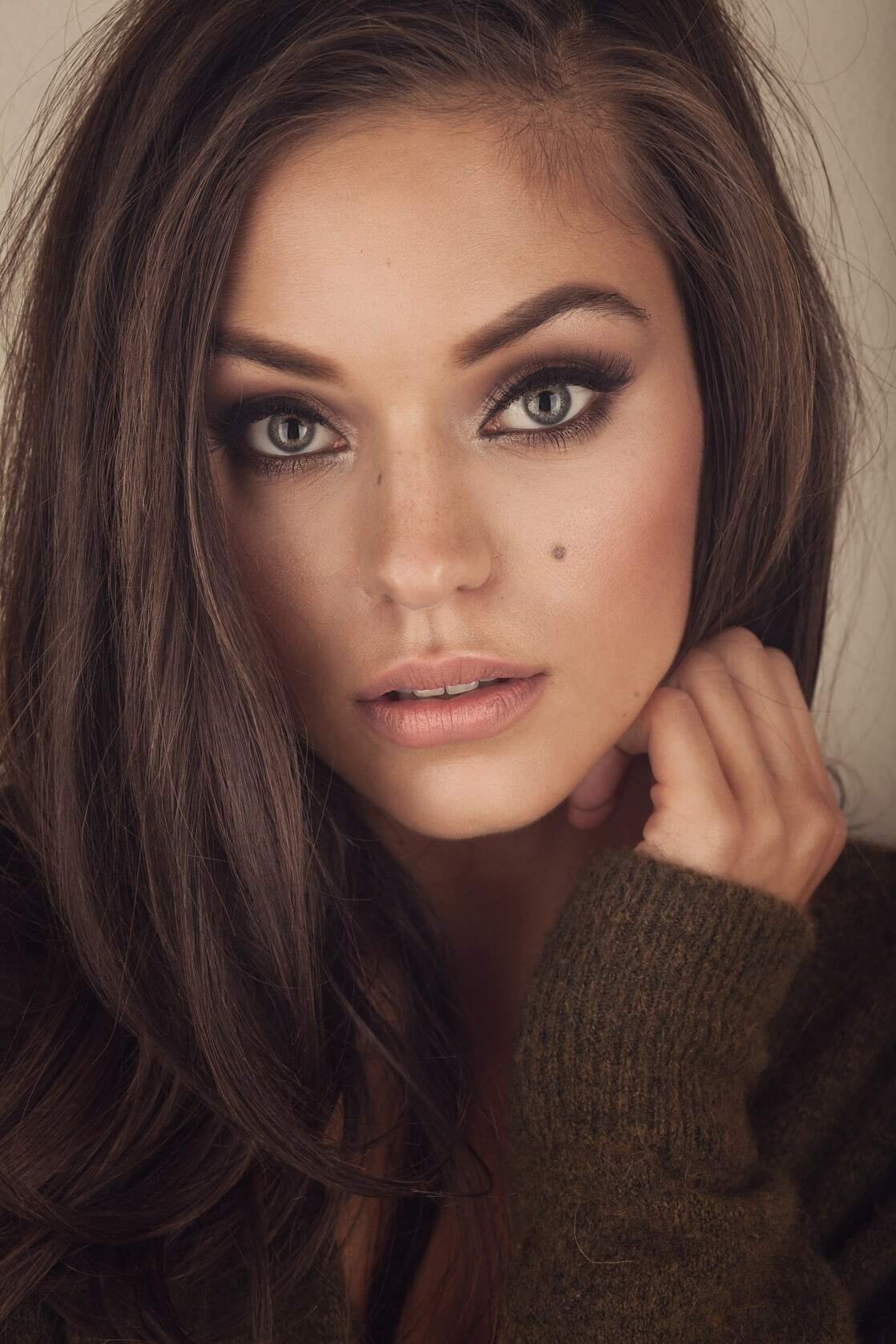 Alyssa Lynch biography, age and filmography