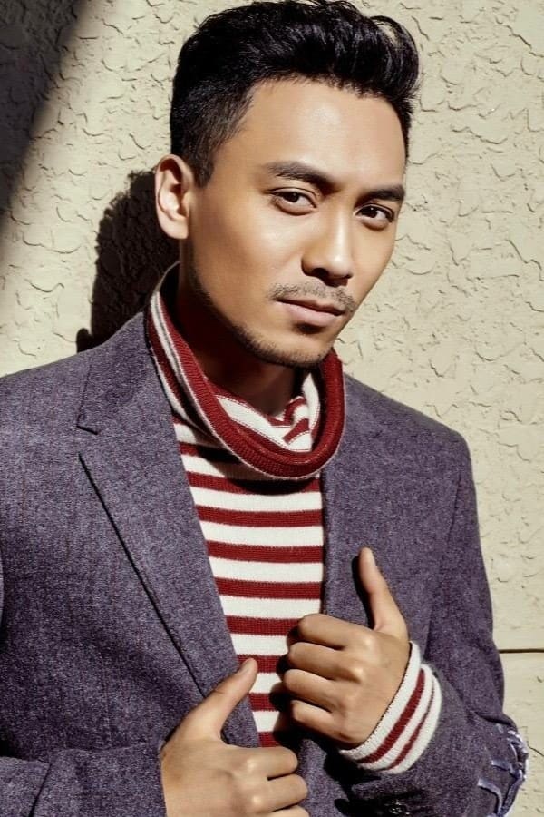 Yang Yi Biography