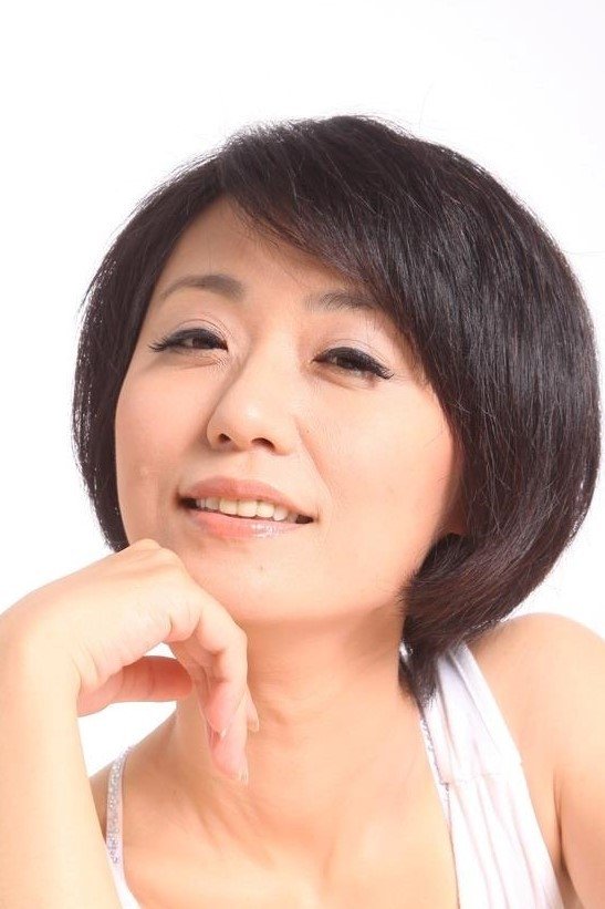 Jie-Fei Huang Biography